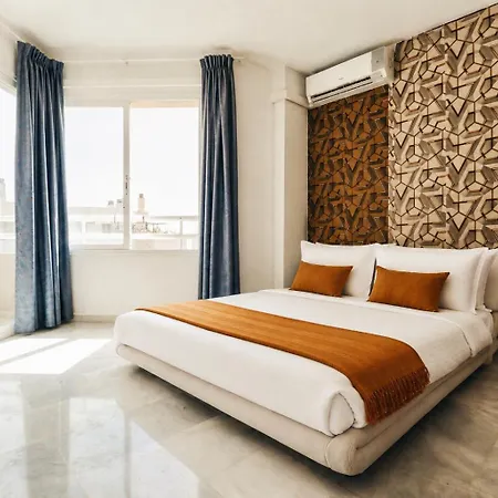 Solmate, Sea Views Walk Pool Balcony Parking Torremolinos