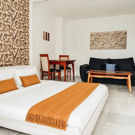 Solmate, Sea Views Walk Pool Balcony Parking Apartament Torremolinos
