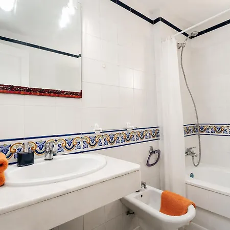 Solmate, Sea Views Walk Pool Balcony Parking Apartament